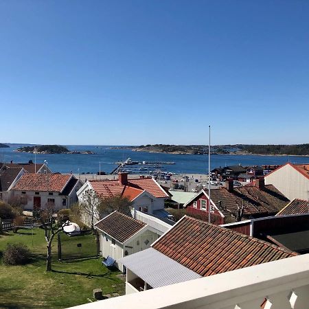 Vacker Vaning Med Havsutsikt I Stroemstads Centrum. エクステリア 写真