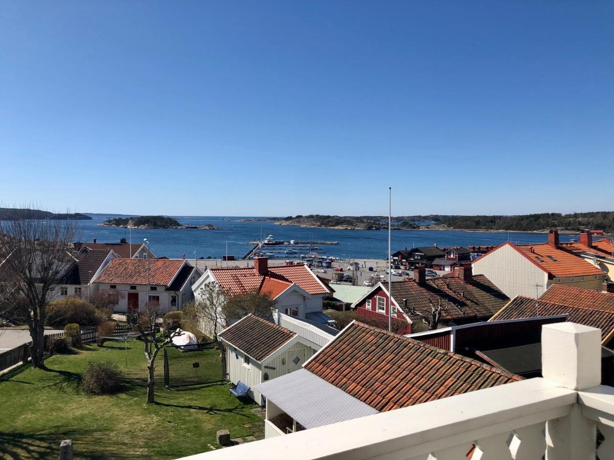 Vacker Vaning Med Havsutsikt I Stroemstads Centrum. エクステリア 写真